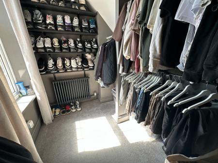 4 bedroom End of terrace house for sale in Main Street, Newhall, Swadlincote, Derbyshire, DE11