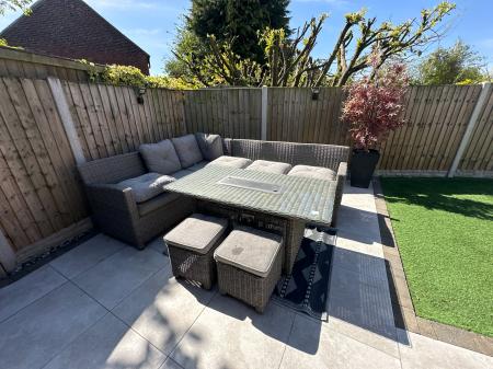 4 bedroom End of terrace house for sale in Main Street, Newhall, Swadlincote, Derbyshire, DE11