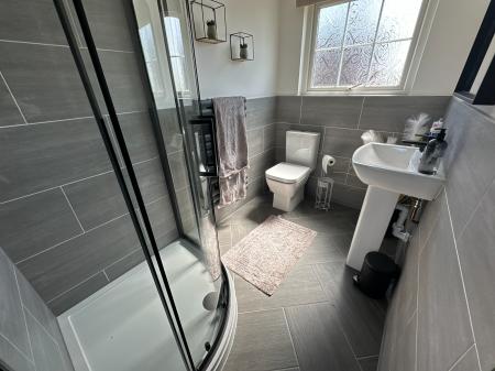4 bedroom End of terrace house for sale in Main Street, Newhall, Swadlincote, Derbyshire, DE11