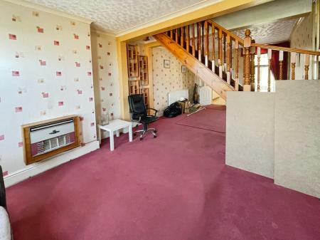 3 bedroom Town house for sale in Mear Greaves Lane, Winshill, Burton-on-Trent, DE15