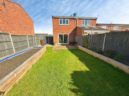 2 bedroom Semi-detached house for sale in Park Road, Barton under Needwood, Burton-on-Trent, DE13