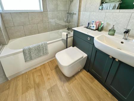 2 bedroom Semi-detached house for sale in Park Road, Barton under Needwood, Burton-on-Trent, DE13