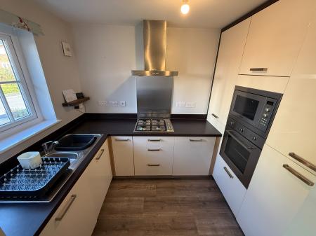 2 bedroom Terraced House to let in Salford Way, Church Gresley, DE11