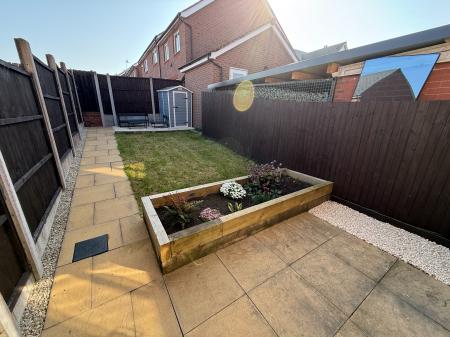 2 bedroom Terraced House to let in Salford Way, Church Gresley, DE11