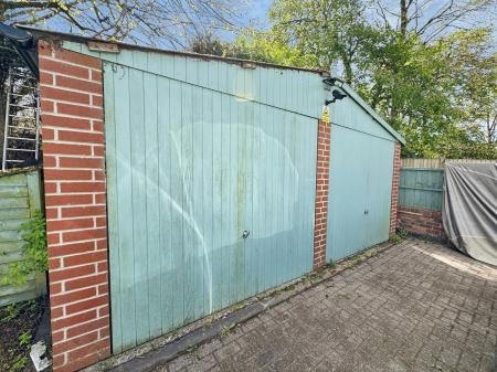 4 bedroom Semi-detached house for sale in York Road, Church Gresley, Swadlincote, Derbyshire, DE11