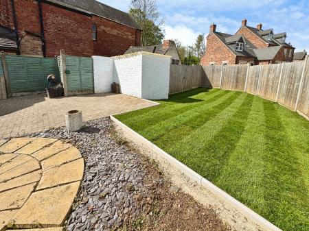 4 bedroom Semi-detached house for sale in York Road, Church Gresley, Swadlincote, Derbyshire, DE11