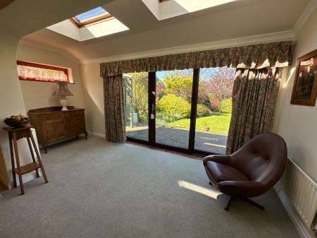 3 bedroom Detached house for sale in Pump Lane, Doveridge, Derbyshire, DE6