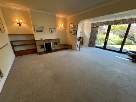 3 bedroom Detached house for sale in Pump Lane, Doveridge, Derbyshire, DE6