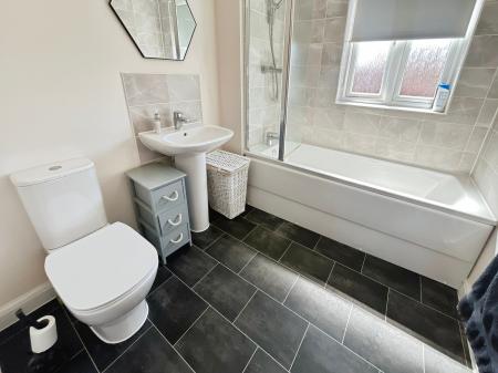 3 bedroom Town house for sale in Hall Lane, Drakelow, Burton-on-Trent, DE15