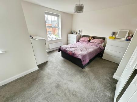 4 bedroom Detached house for sale in Holt Lane, Drakelow, Burton-on-Trent, DE15