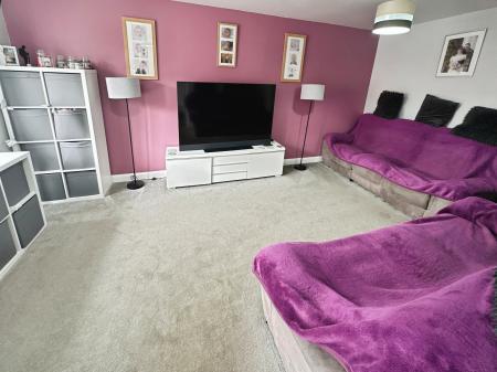 4 bedroom Detached house for sale in Holt Lane, Drakelow, Burton-on-Trent, DE15