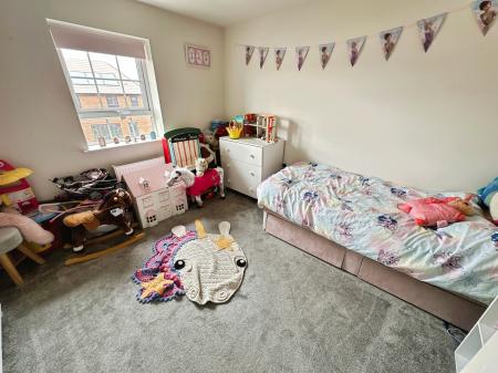 4 bedroom Detached house for sale in Holt Lane, Drakelow, Burton-on-Trent, DE15