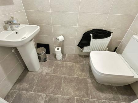 4 bedroom Detached house for sale in Holt Lane, Drakelow, Burton-on-Trent, DE15