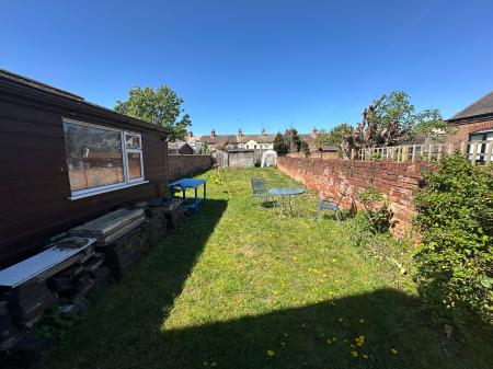 5 bedroom Character Property for sale in Needwood Street, Burton-on-Trent, DE14