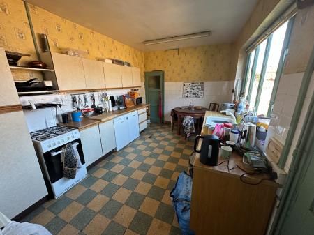 5 bedroom Character Property for sale in Needwood Street, Burton-on-Trent, DE14