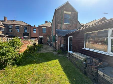 5 bedroom Character Property for sale in Needwood Street, Burton-on-Trent, DE14