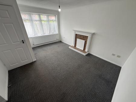 3 bedroom Semi-detached house to let in Mayfield Road, Burton On Trent, Winshill, DE15