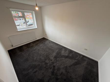 3 bedroom Semi-detached house to let in Mayfield Road, Burton On Trent, Winshill, DE15