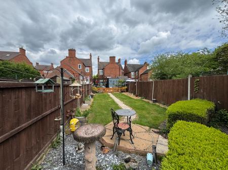 2 bedroom Semi-detached house for sale in Sunnyside, Newhall, Swadlincote, Derbyshire, DE11