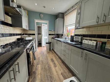 2 bedroom Semi-detached house for sale in Sunnyside, Newhall, Swadlincote, Derbyshire, DE11