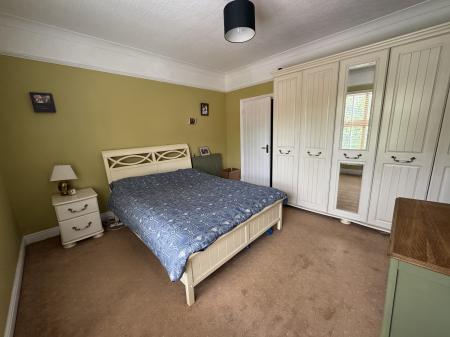 2 bedroom Semi-detached house for sale in Sunnyside, Newhall, Swadlincote, Derbyshire, DE11