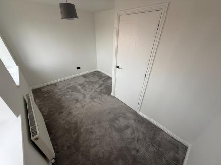 2 bedroom Semi-detached house to let in Harrison Close, Burton-On-Trent, DE14