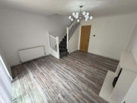 2 bedroom Semi-detached house to let in Harrison Close, Burton-On-Trent, DE14