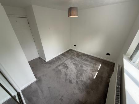 2 bedroom Semi-detached house to let in Harrison Close, Burton-On-Trent, DE14