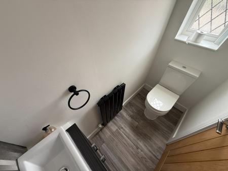 2 bedroom Semi-detached house to let in Harrison Close, Burton-On-Trent, DE14