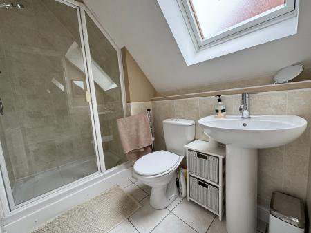 5 bedroom Detached house for sale in Cranfield Avenue, Church Gresley, Swadlincote, Derbyshire, DE11