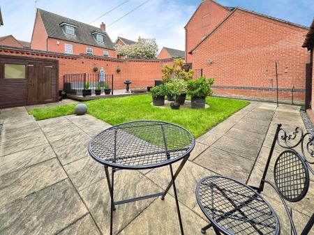 5 bedroom Detached house for sale in Cranfield Avenue, Church Gresley, Swadlincote, Derbyshire, DE11