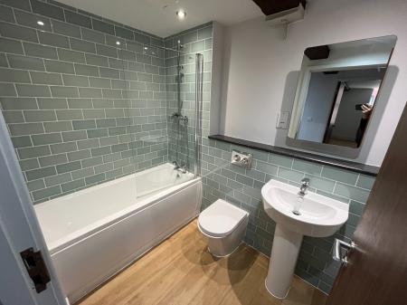 2 bedroom Flat to let in Wetmore Road, Burton-On-Trent, DE14