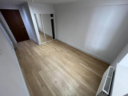 2 bedroom Flat to let in Wetmore Road, Burton-On-Trent, DE14