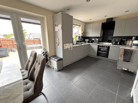 3 bedroom Detached house for sale in Burton Road, Midway, Swadlincote, Derbyshire, DE11