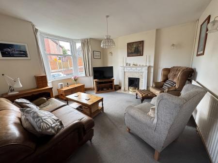 3 bedroom Semi-detached house for sale in Hill Street, Stapenhill, Burton-on-Trent, DE15