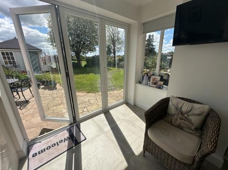 4 bedroom Detached house for sale in Bitham Lane, Stretton, Burton-on-Trent, DE13