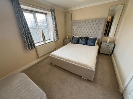 5 bedroom Detached house for sale in Forest Edge Way, Burton-on-Trent, DE13