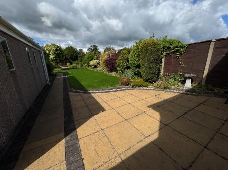 3 bedroom Detached house for sale in Tutbury Road, Burton-on-Trent, DE13