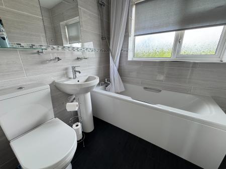 3 bedroom Detached house for sale in Tutbury Road, Burton-on-Trent, DE13