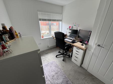 4 bedroom Detached house for sale in Marble Drive, Newhall, Swadlincote, Derbyshire, DE11
