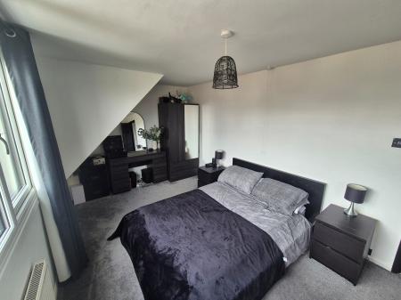 3 bedroom Semi-detached house for sale in Exeter Close, Midway, Swadlincote, Derbyshire, DE11