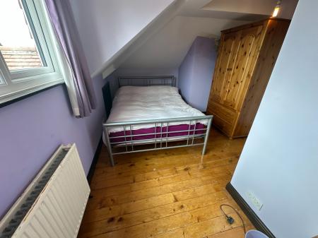 5 bedroom Detached house for sale in Stanton Road, Stapenhill, Burton-on-Trent, DE15