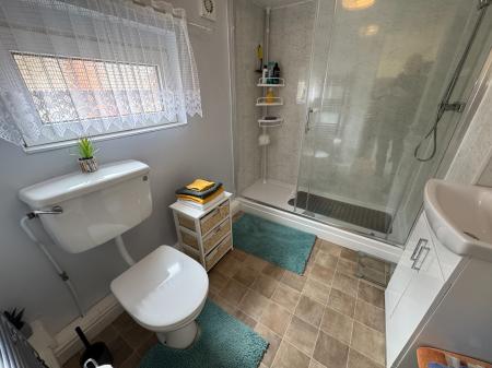 2 bedroom Terraced House for sale in South Street, Woodville, Swadlincote, Derbyshire, DE11