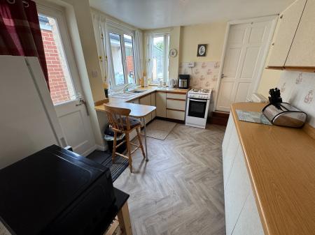 2 bedroom Terraced House for sale in South Street, Woodville, Swadlincote, Derbyshire, DE11