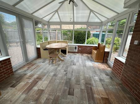 2 bedroom Bungalow for sale in 1b Main Street, Stapenhill, Burton-on-Trent, DE15