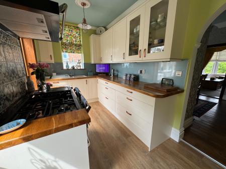 3 bedroom Semi-detached house for sale in Burton Road, Woodville, Swadlincote, Derbyshire, DE11