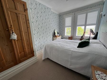 3 bedroom Semi-detached house for sale in Burton Road, Woodville, Swadlincote, Derbyshire, DE11