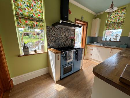 3 bedroom Semi-detached house for sale in Burton Road, Woodville, Swadlincote, Derbyshire, DE11