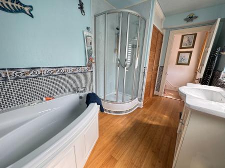 3 bedroom Semi-detached house for sale in Burton Road, Woodville, Swadlincote, Derbyshire, DE11