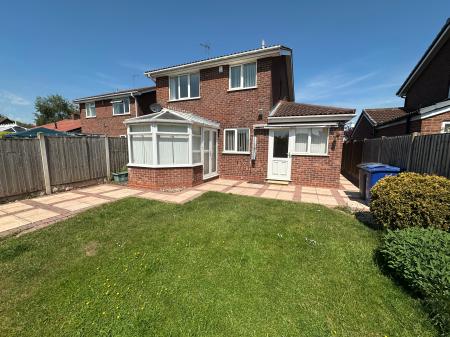 3 bedroom Detached house for sale in Longbow Close, Stretton, Burton-on-Trent, DE13